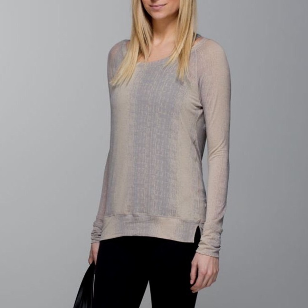 Lululemon Womens Long Sleeve Thumbhole Active Top Tan Grey Space Dye Stripe